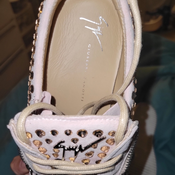 Giuseppe Sneakers - Picture 8 of 10